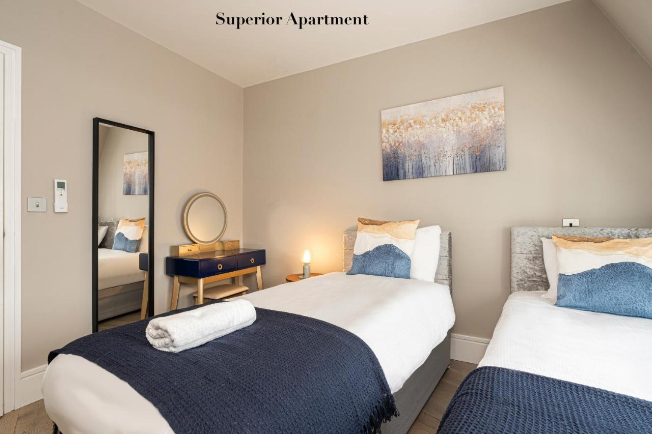 Superb Apartments Opposite Edgware Road Station Лондон Екстер'єр фото