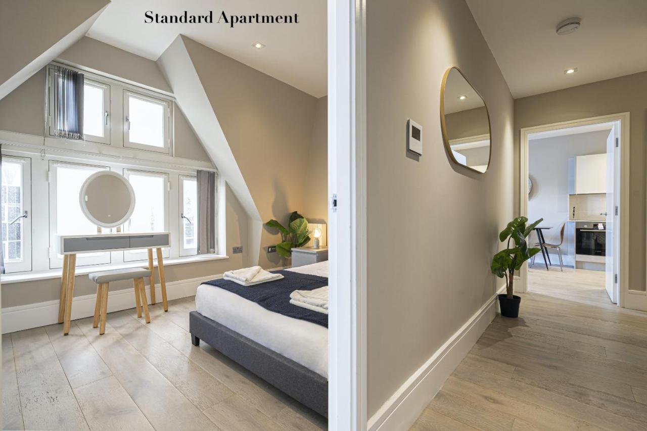 Superb Apartments Opposite Edgware Road Station Лондон Номер фото