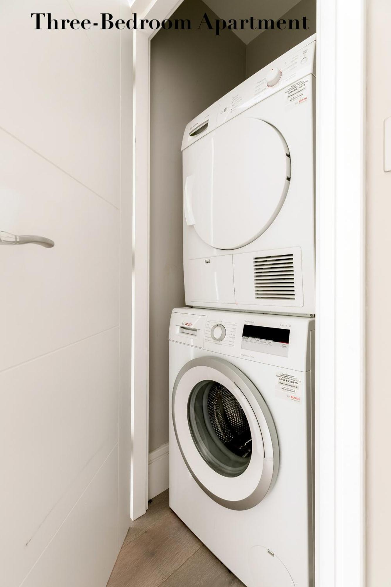 Superb Apartments Opposite Edgware Road Station Лондон Номер фото