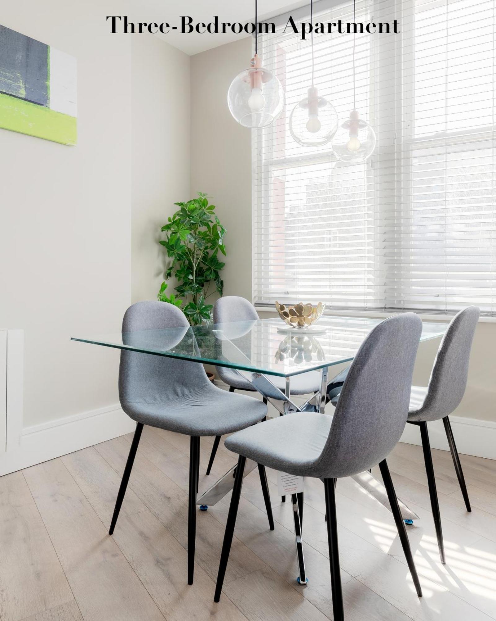 Superb Apartments Opposite Edgware Road Station Лондон Номер фото