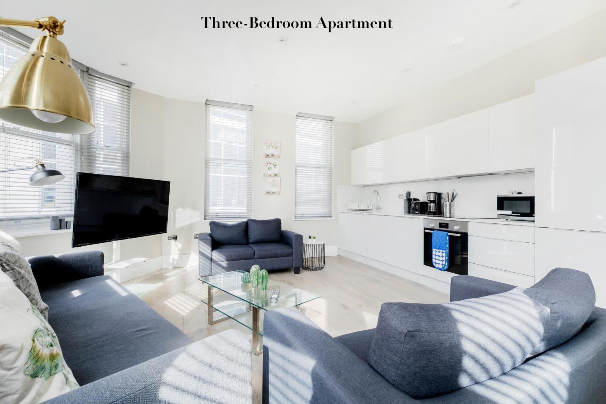 Superb Apartments Opposite Edgware Road Station Лондон Номер фото