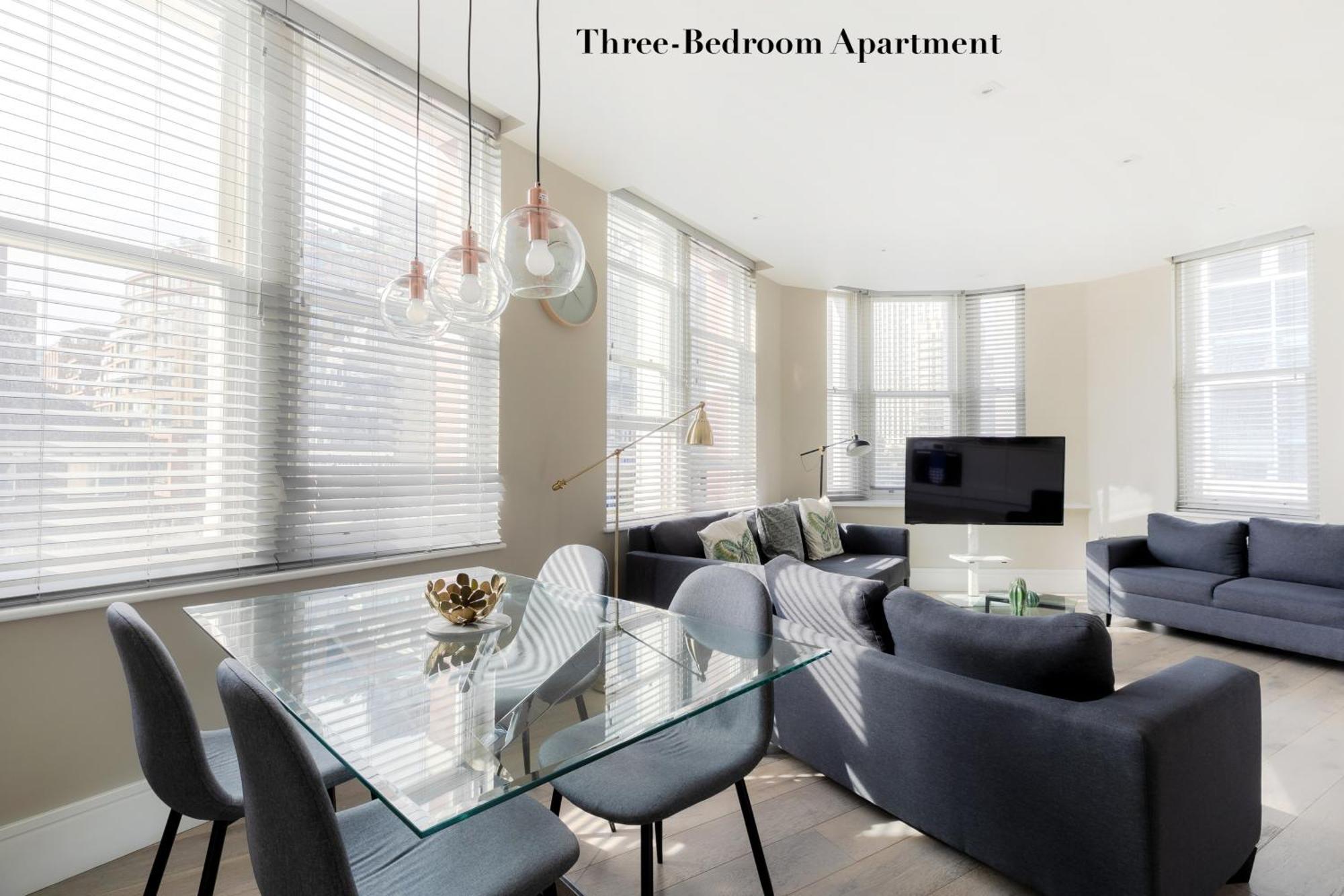 Superb Apartments Opposite Edgware Road Station Лондон Номер фото