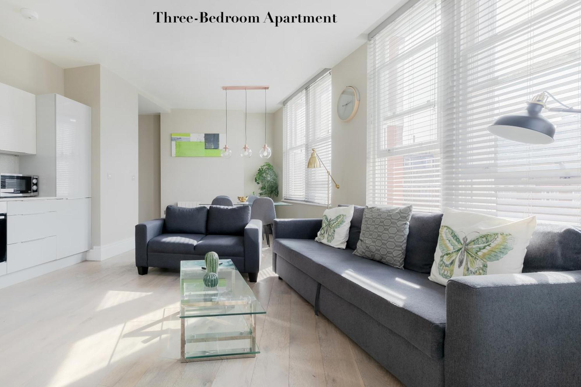 Superb Apartments Opposite Edgware Road Station Лондон Номер фото
