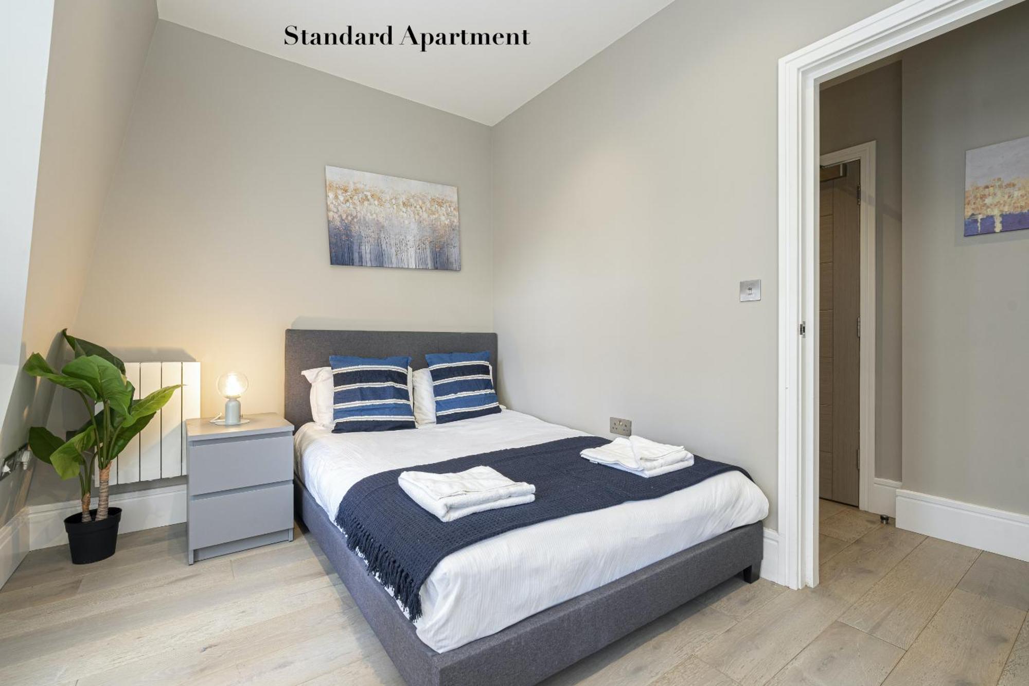 Superb Apartments Opposite Edgware Road Station Лондон Номер фото